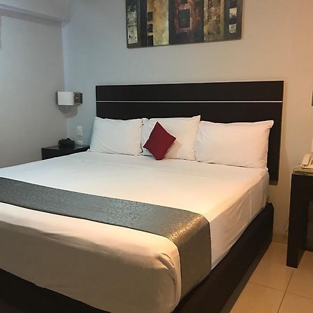 Real Avenida Hotel Тустла-Гутьеррес Экстерьер фото