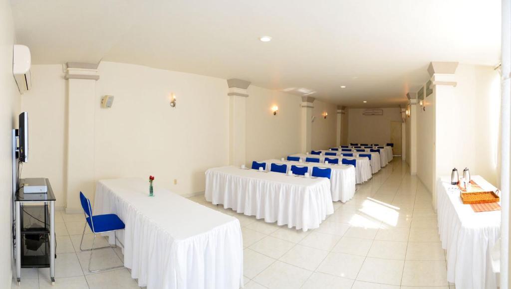 Real Avenida Hotel Тустла-Гутьеррес Экстерьер фото