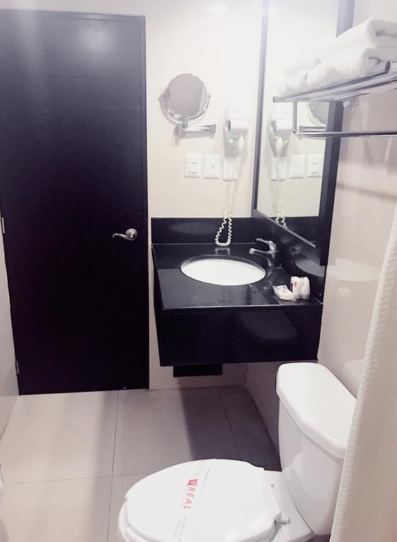 Real Avenida Hotel Тустла-Гутьеррес Экстерьер фото